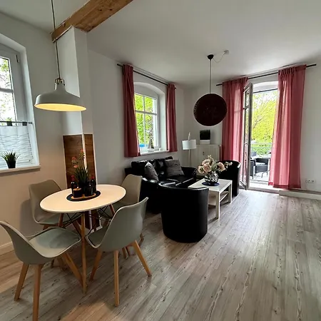 Haus Ostseewelle - Bootshaus * داهم