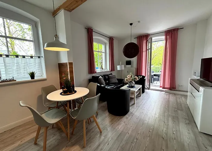 Haus Ostseewelle - Bootshaus * Даме